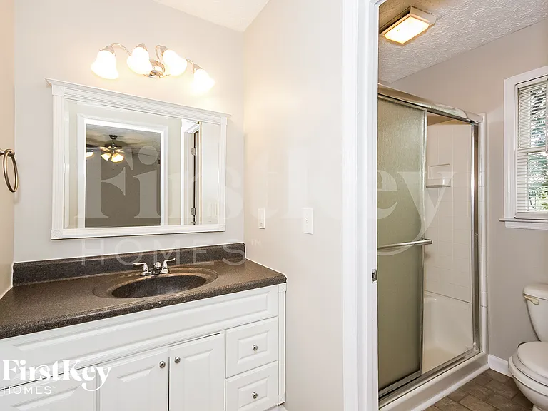 1105 Honeysuckle Dr — Photo 13