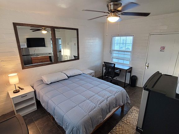 2nd image of 38818 Yermo Rd #4