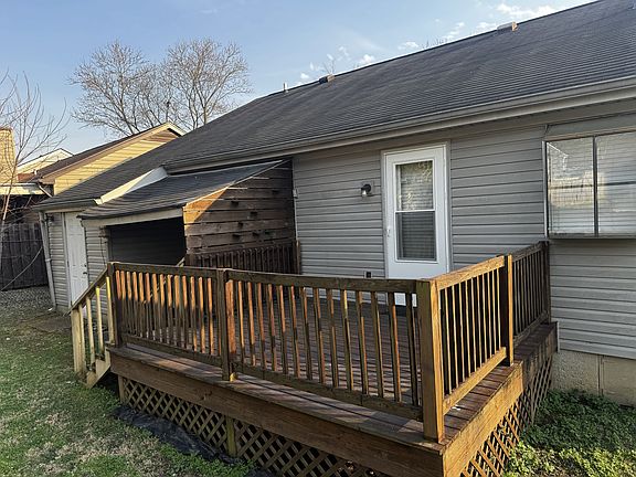 5th image of 871 Heritage Cir
