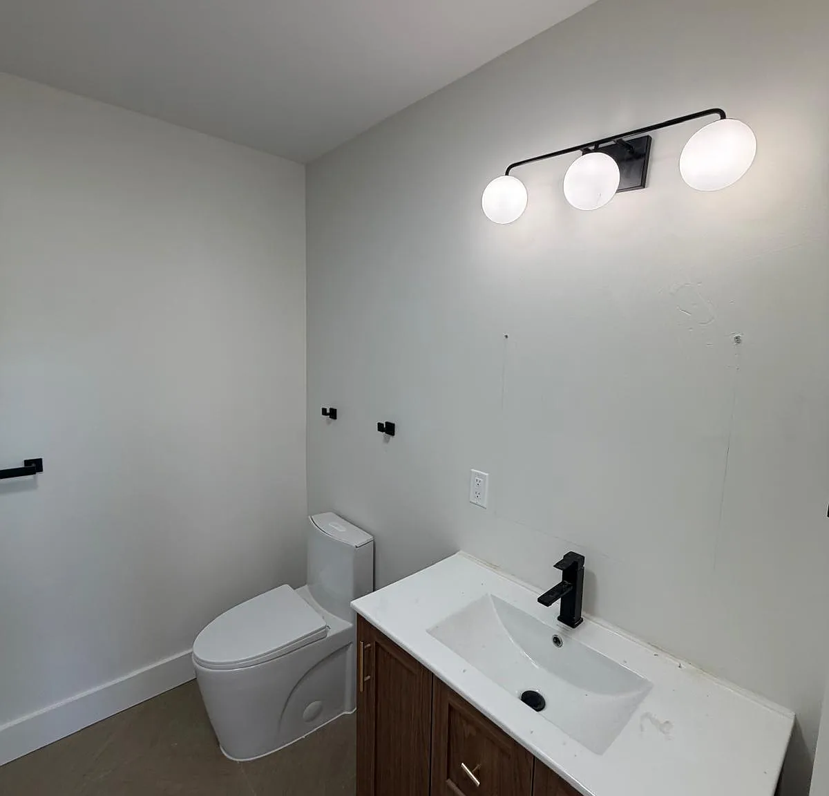 2 bed, $2,200 — Photo 4