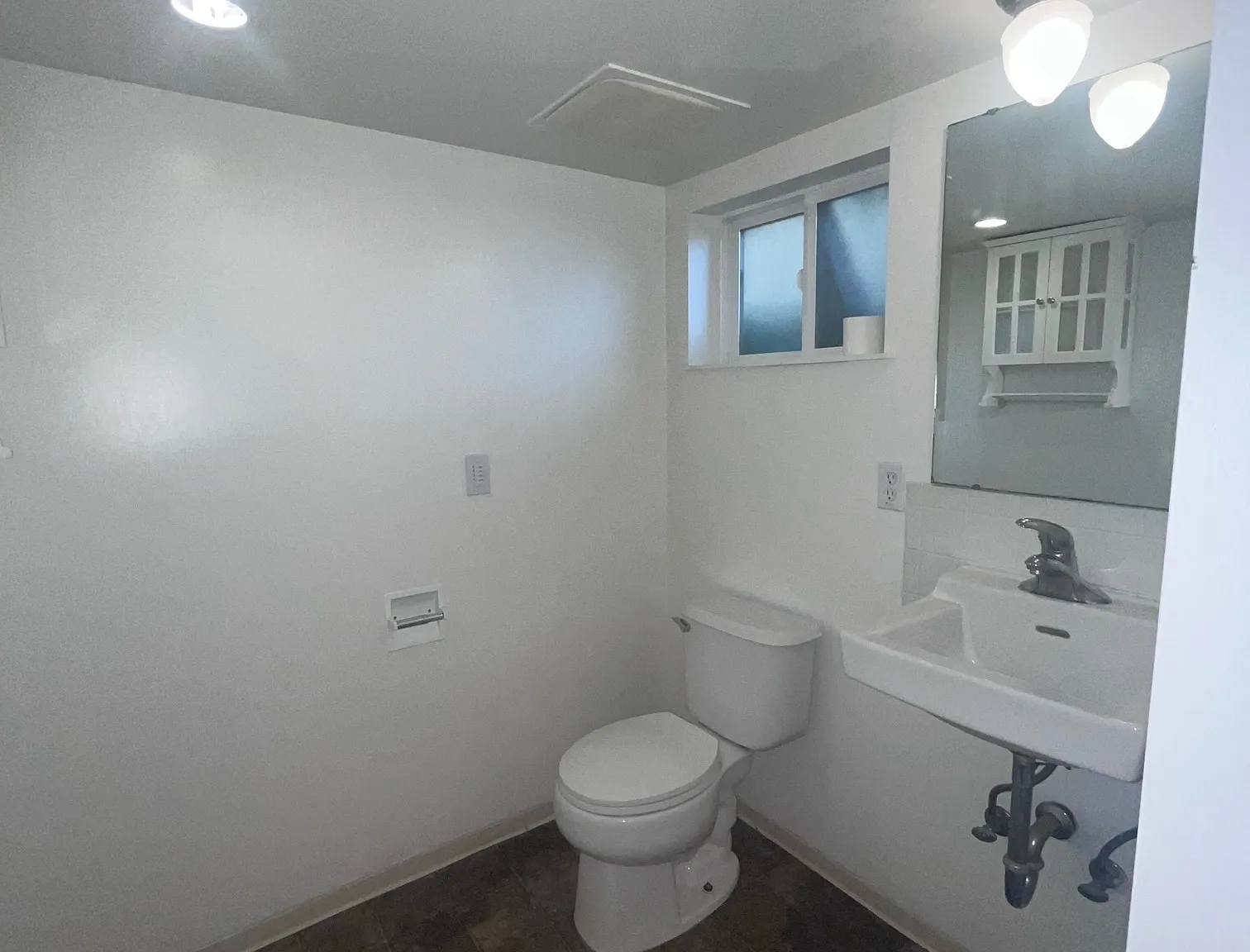 4 bed, 1822 sqft, $2,300 — Photo 4