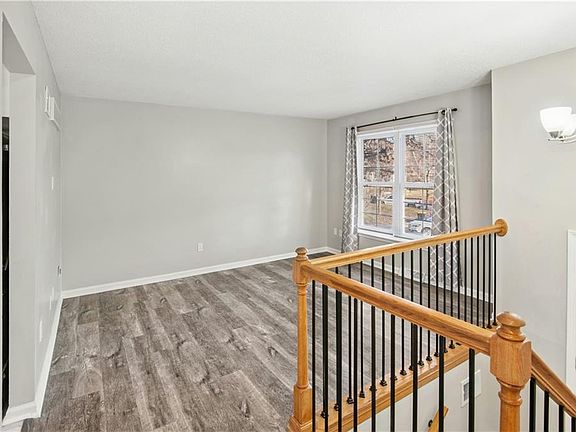 4th image of 5822 NW Walnut Ct