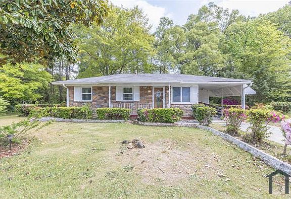 2nd image of 925 Fleetwood Dr