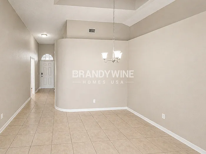 5851 Dorham Pl — Photo 6
