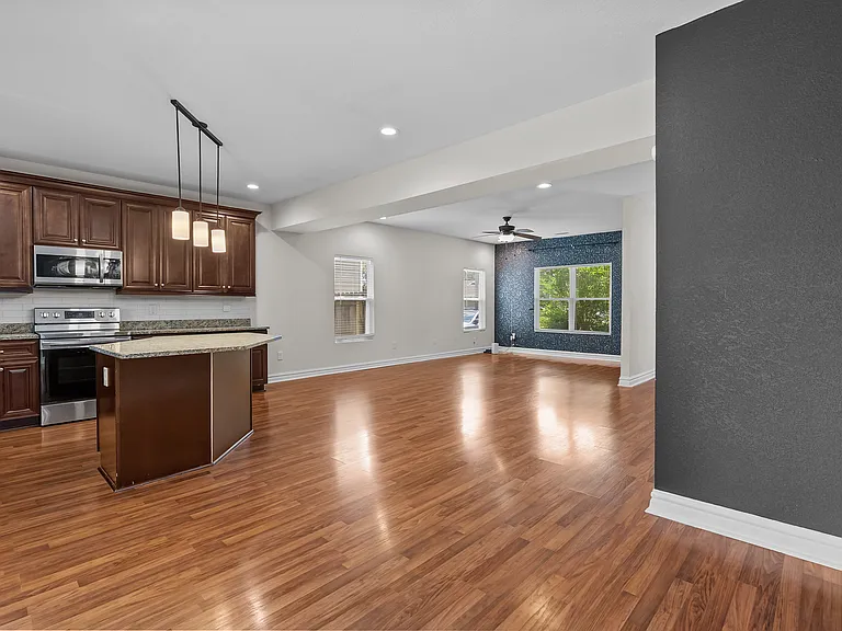 701B Summers Pl #B — Photo 5