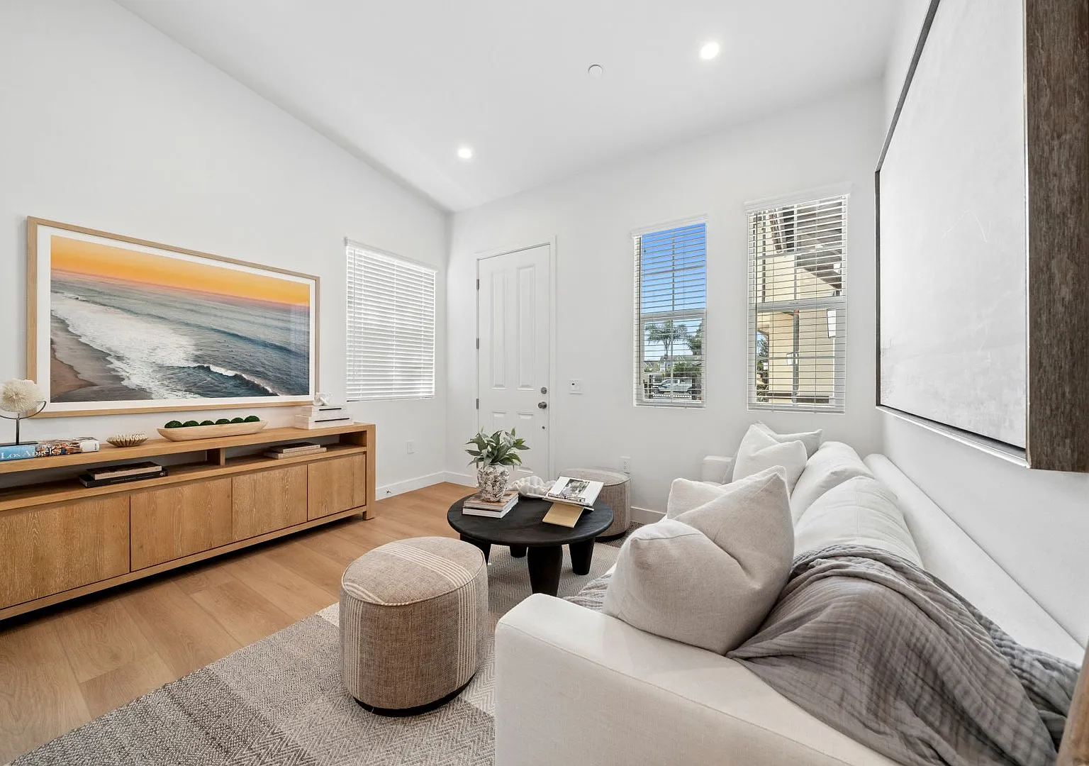 376 Hamilton Street — Photo 3