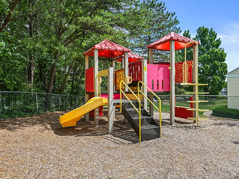 14905 Rydell Rd #202 — Photo 28