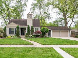 1217 Woodsboro Dr, Royal Oak, MI 48067