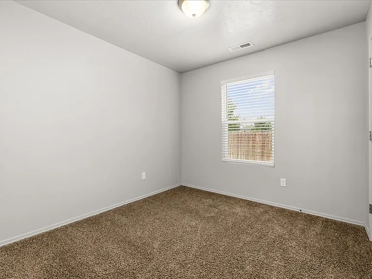 1057 S Benewah Lake Ave — Photo 21