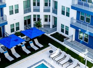 932 Central Ave, Saint Petersburg, FL 33705