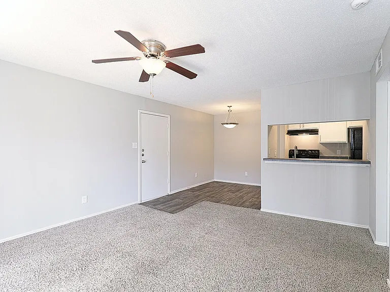 City Crest Apartments — Photo 68