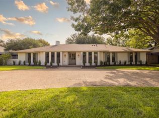 10656 Cox Ln, Dallas, TX 75229