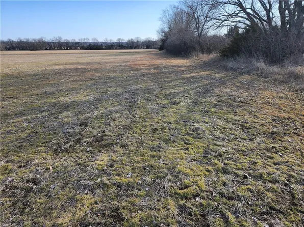 Bethel Church Rd, Osawatomie, KS 66064