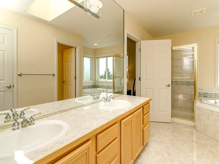 3904 53rd St NE — Photo 23