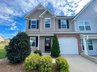 530 Song Sparrow Ln, Greensboro, NC 27409