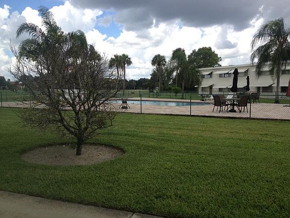 2nd image of 357 Joel Blvd APT 112