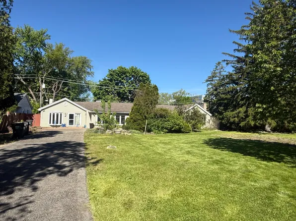 1028 S Walnut Ave, Arlington Heights, IL 60005