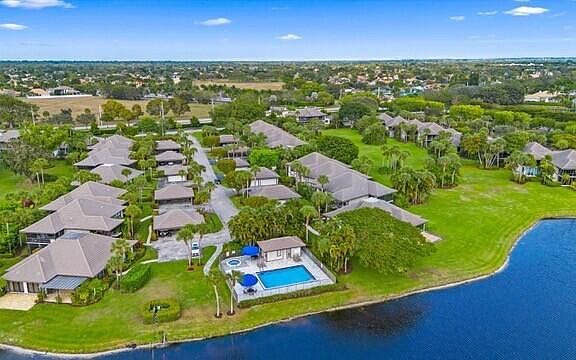 3rd image of 13254 Polo Club Road #C101