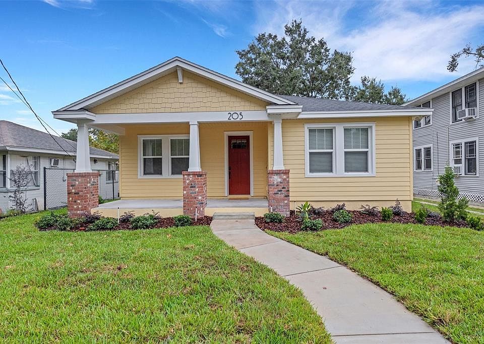 1st image of 205 Ariana St