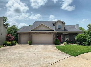 2605 Greenbriar Dr, Columbia, MO 65203