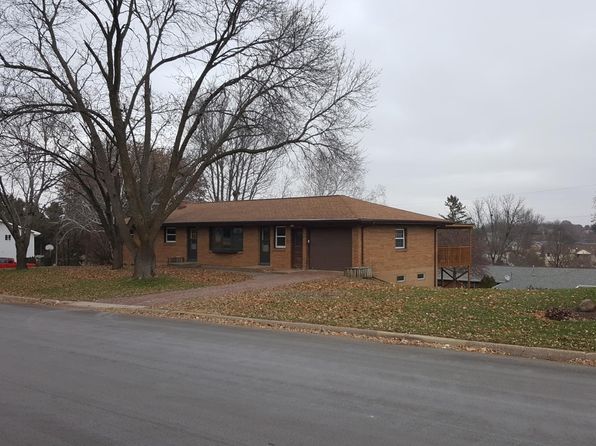 2386 Maplewood Dr