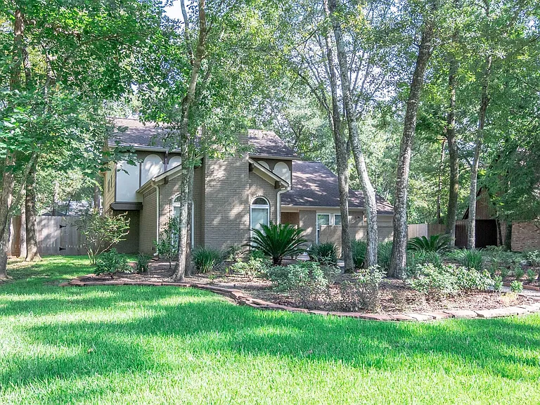 10 Coralvine Ct — Photo 3