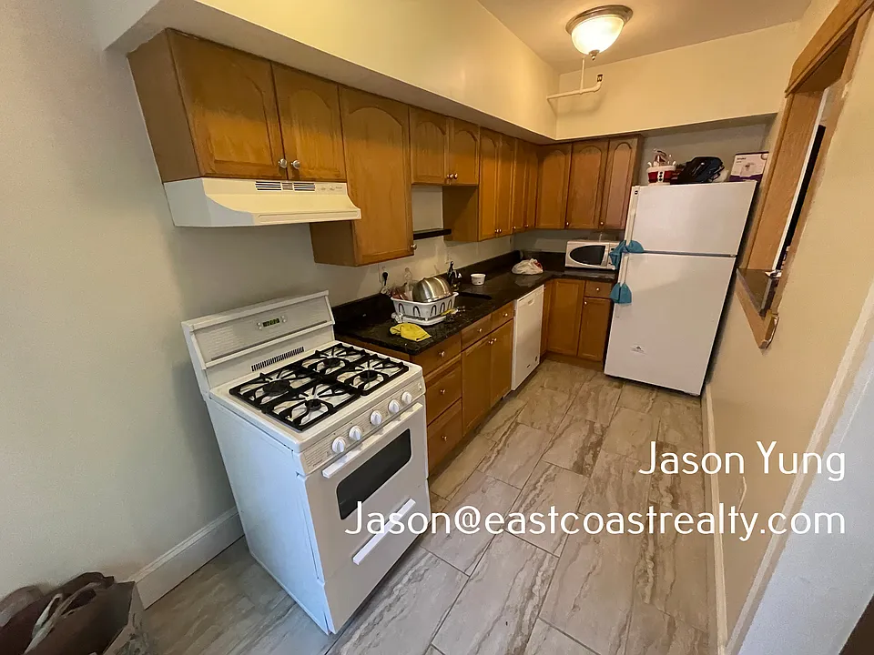 98 Washington St #5
