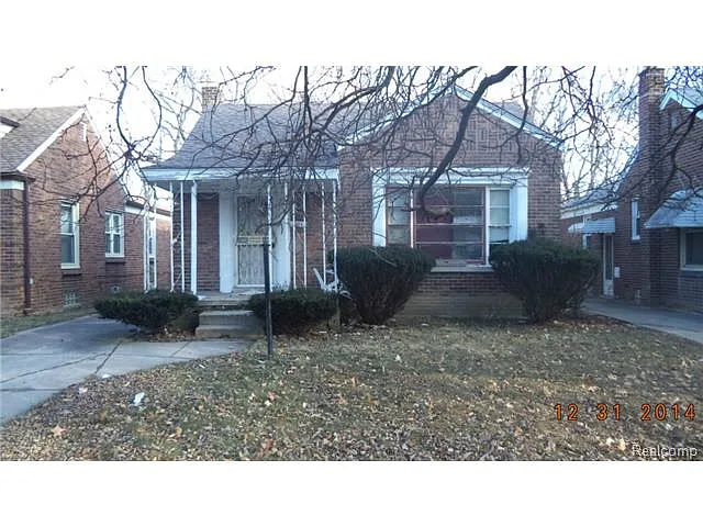 12854 Memorial St photo 1