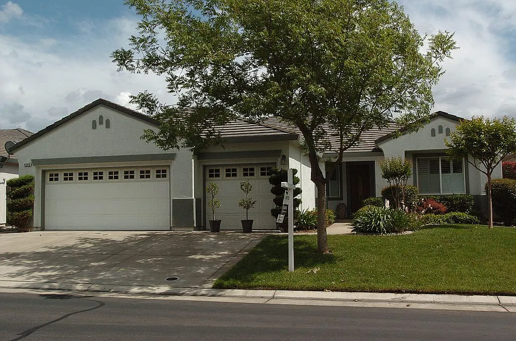 9580 Crystal Bay Ln photo 1