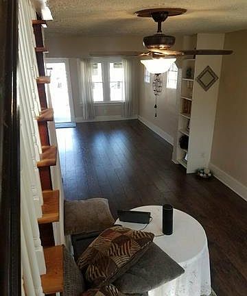 3rd image of 8944 Olden Ave