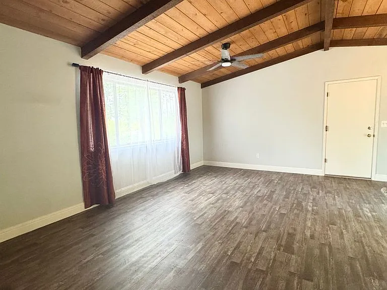 1502 Cottonwood Ave — Photo 6