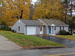 35 Church St, Auburn, MA 01501