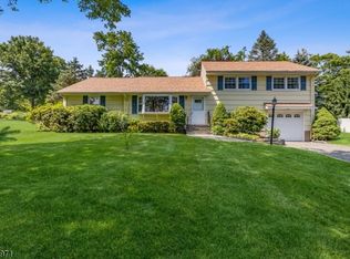 42 Cross Rd, Basking Ridge, NJ 07920