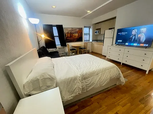 Rented by Oxford Property Group | media 6