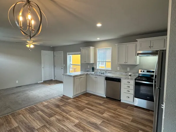 512 SW 15th St, Pendleton, OR 97801