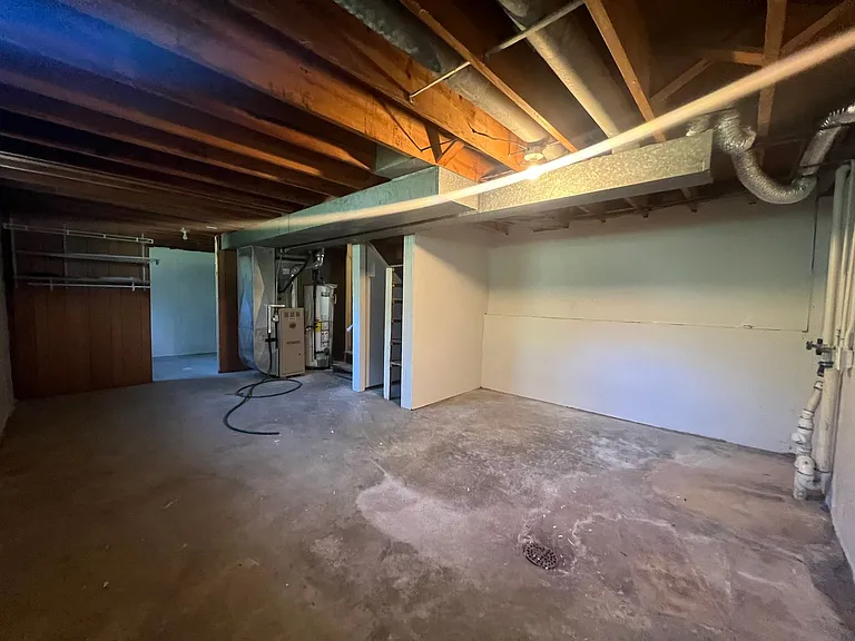 2401-2403 Calico Ln — Photo 15