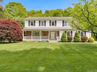 1433 Flanders Rd, Southington, CT 06489