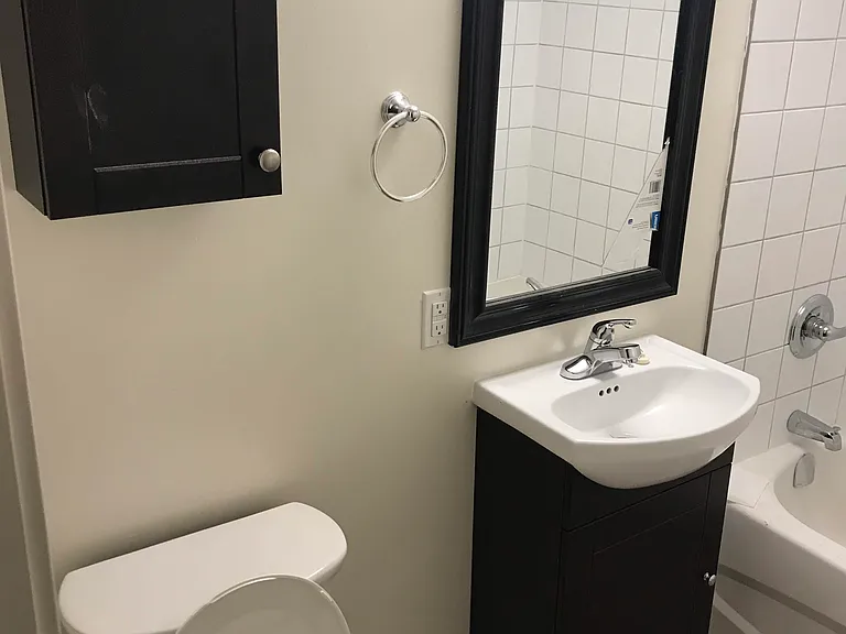 294 Stradbrook Ave #4 — Photo 3
