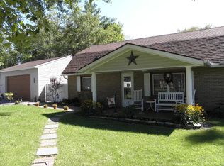 960 Grandview Rd, Daniels, WV 25832