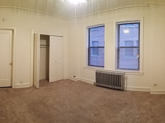 5th image of 2701 N Pine Grove Ave #6