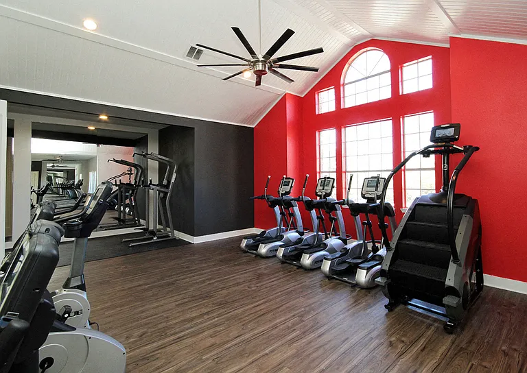 Dover Farms Apartments — Photo 28