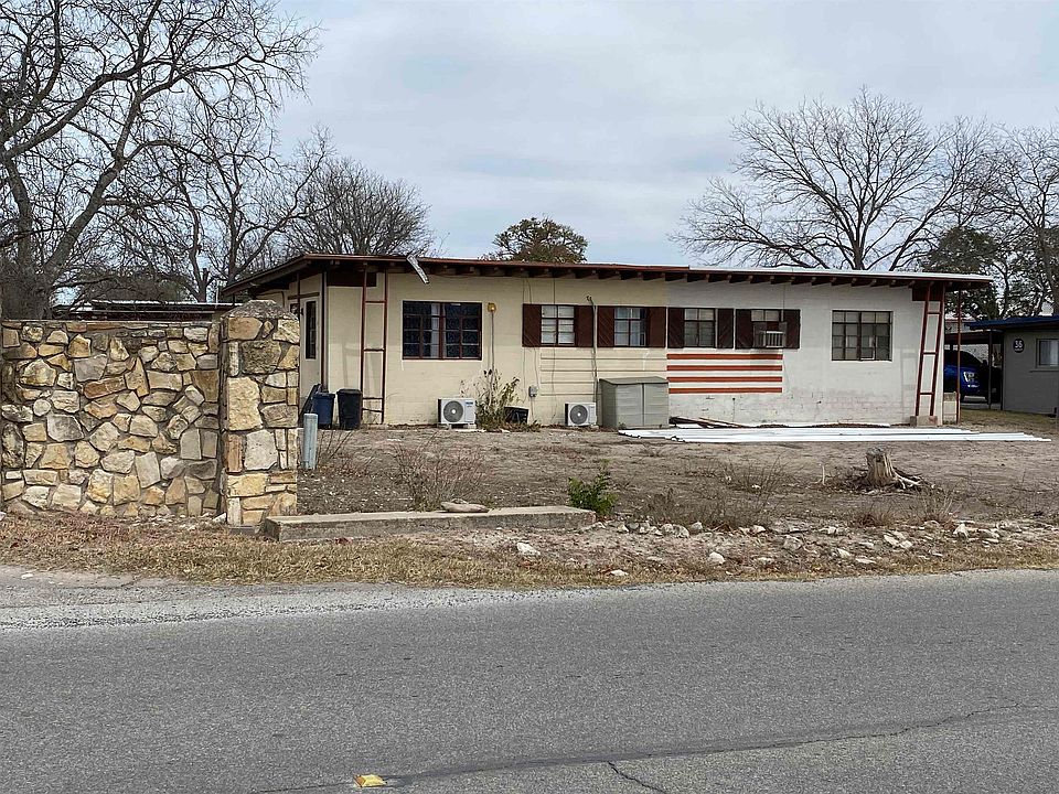 1st image of 405 Chandler Pl
