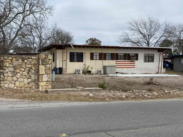 405 Chandler Pl, Brackettville, TX 78832