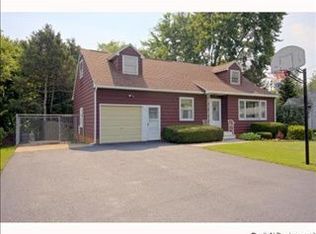 5692 Williamson Pkwy, Cicero, NY 13039