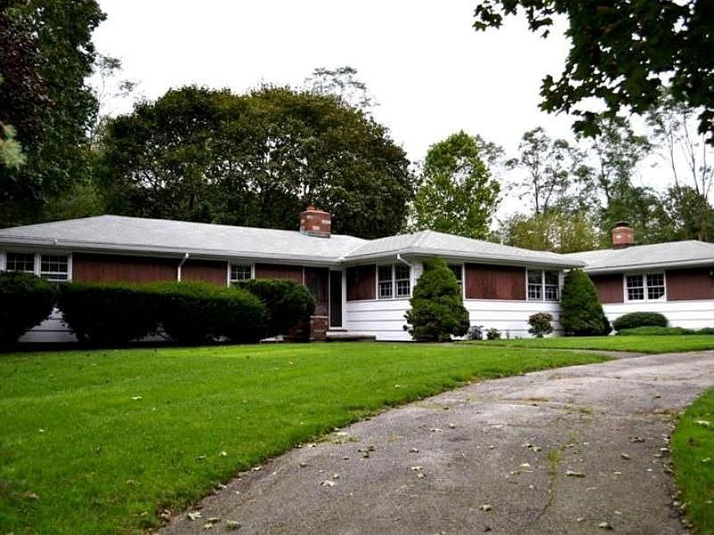 90 Rosebrook Front Ext.