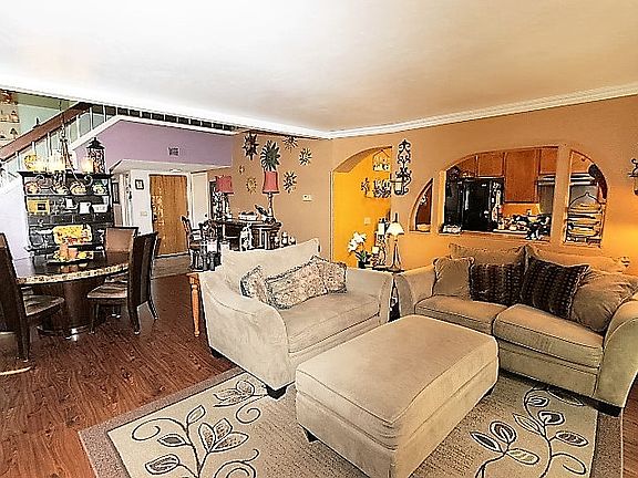 3rd image of 1459 Bridgeview Dr