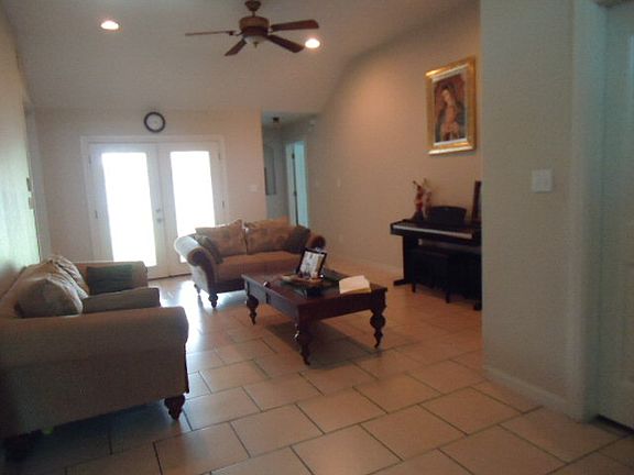 2nd image of 5015 Juniper St
