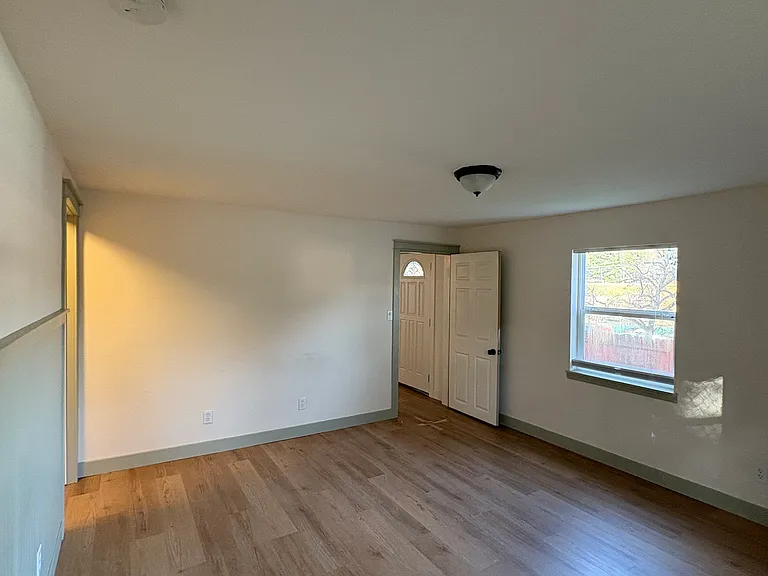 1133 Turner Ct #B — Photo 14