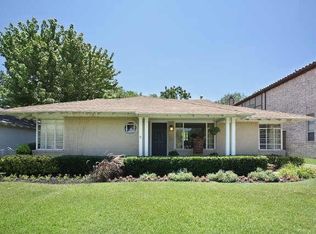 6706 Blue Valley Ln, Dallas, TX 75214