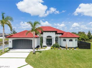 501 SE 15th St, Cape Coral, FL 33990